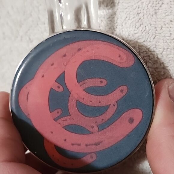 Marlboro Ashtray - Picture 8 of 8